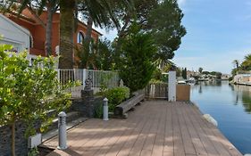 Villa Requesens On Canal
